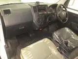 2016 Toyota Liteace Wagon 4WD DX Yellow Color changed Van for sale, Japanese used car export - photo 4 of 11 | GULJI TRADERS