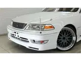 1998 Toyota Mark II Grande G Full Aero Adjustable Suspension White Sedan for sale, Japanese used car export - photo 13 of 46 | GULJI TRADERS