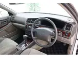 1999 Toyota Mark II Grande late model adjustable suspension 1 White Sedan for sale, Japanese used car export - photo 7 of 47 | GULJI TRADERS