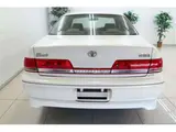 1999 Toyota Mark II Grande late model adjustable suspension 1 White Sedan for sale, Japanese used car export - photo 40 of 47 | GULJI TRADERS