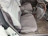 2000 Toyota Mark II Grande Regalia (late model) White Sedan for sale, Japanese used car export - photo 11 of 49 | GULJI TRADERS