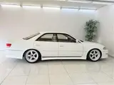 2000 Toyota Mark II Grande Regalia (late model) White Sedan for sale, Japanese used car export - photo 17 of 49 | GULJI TRADERS