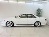 2000 Toyota Mark II Grande Regalia (late model) White Sedan for sale, Japanese used car export - photo 18 of 49 | GULJI TRADERS