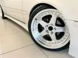 2000 Toyota Mark II Grande G with adjustable suspension and full aero kit. White Sedan for sale, Japanese used car export - photo 39 of 46 | GULJI TRADERS
