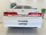 2000 Toyota Mark II Grande G with adjustable suspension and full aero kit. White Sedan for sale, Japanese used car export - photo 40 of 46 | GULJI TRADERS