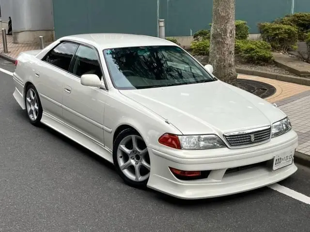 2000 Toyota Mark II Grande - photo 1 2000 Toyota Mark II Grande White Sedan for sale, Japanese used car export - photo 1 of 9 | GULJI TRADERS