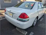 2004 Toyota Mark II 2.5 Grande G Pearl Sedan for sale, Japanese used car export - photo 2 of 21 | GULJI TRADERS