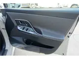 2011 Toyota Mark X Zio Aerial 7-seater with navigation, TV, and backup camera Pearl Sedan for sale, Japanese used car export - photo 43 of 44 | GULJI TRADERS
