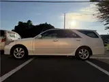 2003 Toyota Markii Blit 2.5iR-S ★ HID Headlights ★ Automatic Lights ★ Fog Lights ★ Remote Control Key ★ 16-inch Alloy Wheels Pearl Sedan for sale, Japanese used car export - photo 7 of 50 | GULJI TRADERS
