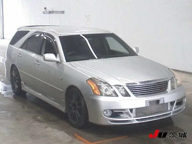 2004 Toyota Markii Blit 2.5iR-V Silver Sedan for sale, Japanese used car export | GULJI TRADERS