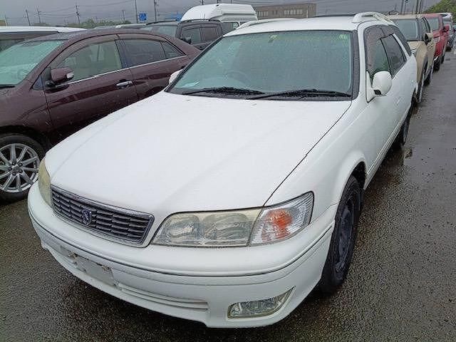 1999 Toyota Markii Qualis 2.2 Qualis White Sedan for sale, Japanese used car export | GULJI TRADERS