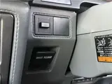 1985 Toyota Markii Wagon LG★Air conditioning★Power steering★Genuine floor mats★ White Van for sale, Japanese used car export - photo 69 of 78 | GULJI TRADERS