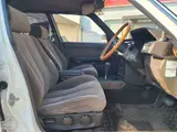 1991 Toyota Markii Wagon 2.0 LG White Van for sale, Japanese used car export - photo 16 of 20 | GULJI TRADERS
