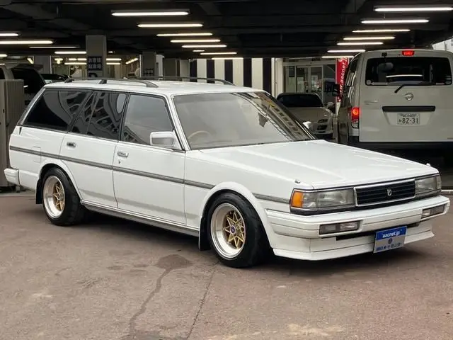 1995 Toyota Markii Wagon LG Grande Edition 5MT - photo 1 1995 Toyota Markii Wagon LG Grande Edition 5MT White Van for sale, Japanese used car export - photo 1 of 9 | GULJI TRADERS