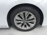 2021 Toyota Mirai Z Executive Package White Sedan for sale, Japanese used car export - photo 12 of 49 | GULJI TRADERS