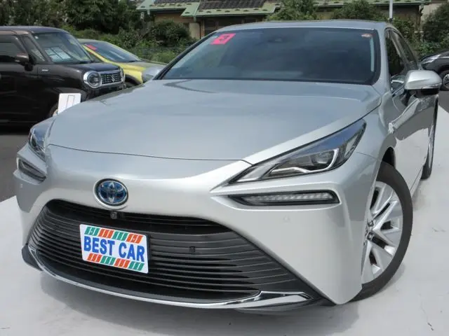 2021 Toyota Mirai G Executive Package Silver Sedan for sale, Japanese used car export - photo 1 of 52 | GULJI TRADERS