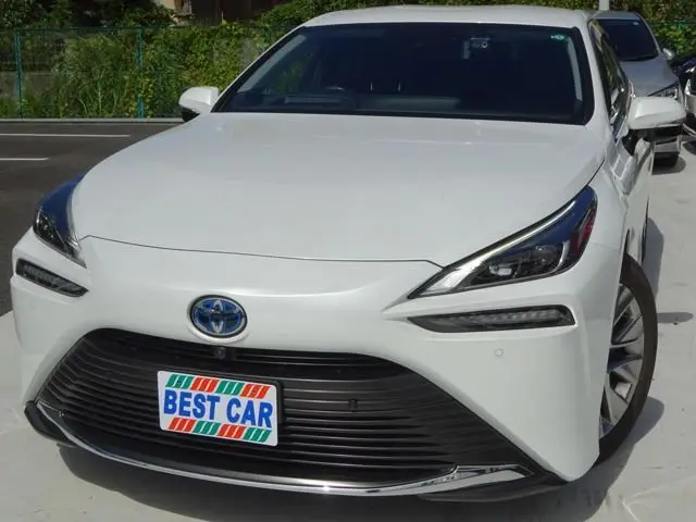2021 Toyota Mirai Z White Sedan for sale, Japanese used car export | GULJI TRADERS