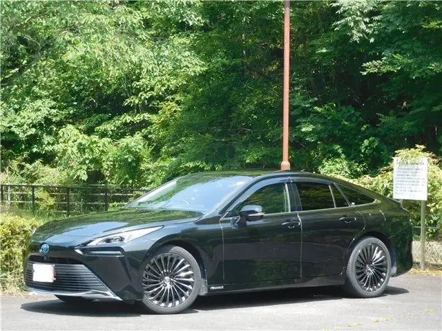 2021 Toyota Mirai Z - photo 1 2021 Toyota Mirai Z Black Sedan for sale, Japanese used car export - photo 1 of 80 | GULJI TRADERS