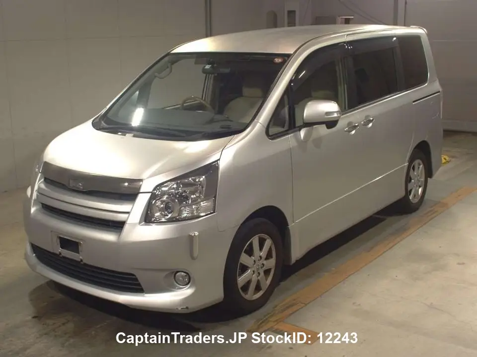 2009 Toyota Noah - photo 1 2009 Toyota Noah Silver Van for sale, Japanese used car export - photo 1 of 5 | GULJI TRADERS