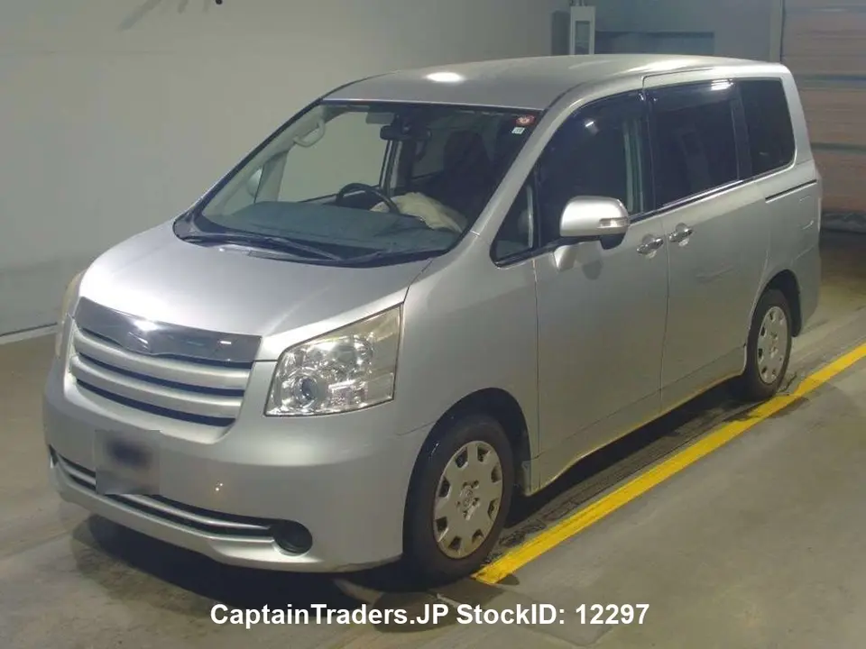 2009 Toyota Noah - photo 1 2009 Toyota Noah Silver Van for sale, Japanese used car export - photo 1 of 16 | GULJI TRADERS