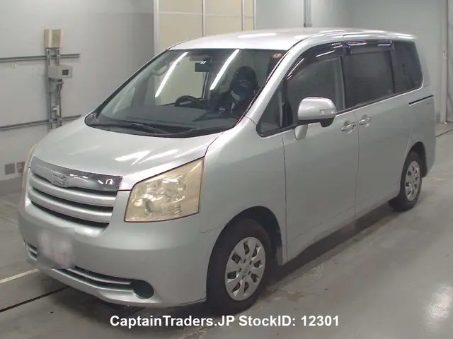 2009 Toyota Noah - photo 1 2009 Toyota Noah Silver Van for sale, Japanese used car export | GULJI TRADERS