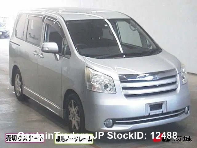 2009 Toyota Noah - photo 1 2009 Toyota Noah Silver Van for sale, Japanese used car export | GULJI TRADERS