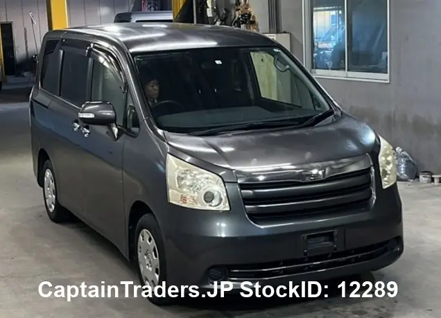 2010 Toyota Noah - photo 1 2010 Toyota Noah GRAY Van for sale, Japanese used car export - photo 1 of 6 | GULJI TRADERS