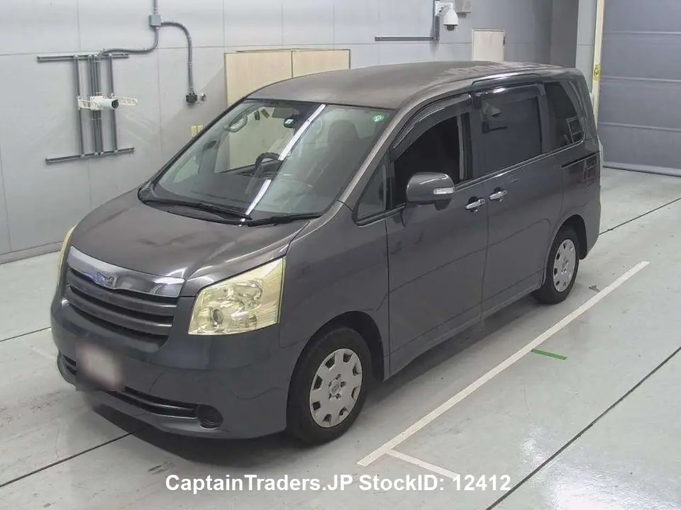 2010 Toyota Noah - photo 1 2010 Toyota Noah GRAY Van for sale, Japanese used car export | GULJI TRADERS