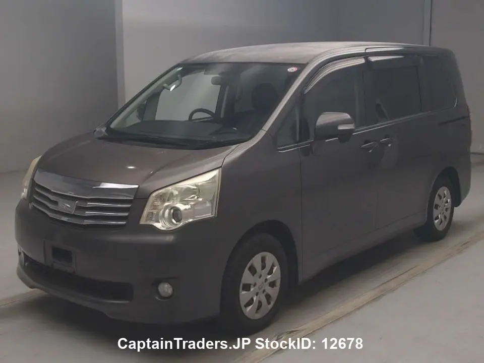 2010 Toyota Noah - photo 1 2010 Toyota Noah GRAY Van for sale, Japanese used car export | GULJI TRADERS