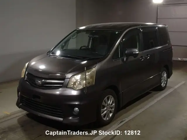 2010 Toyota Noah GRAY Van for sale, Japanese used car export | GULJI TRADERS