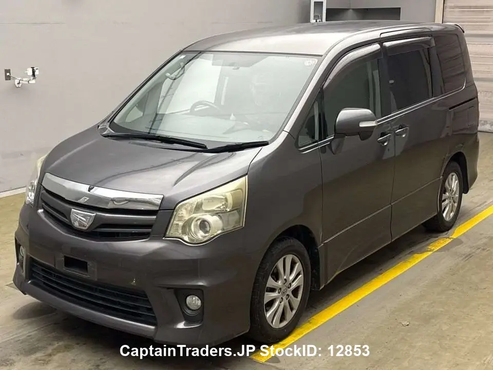 2010 Toyota Noah - photo 1 2010 Toyota Noah GRAY Van for sale, Japanese used car export - photo 1 of 25 | GULJI TRADERS