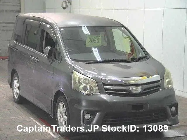 2010 Toyota Noah GRAY Van for sale, Japanese used car export - photo 1 of 7 | GULJI TRADERS