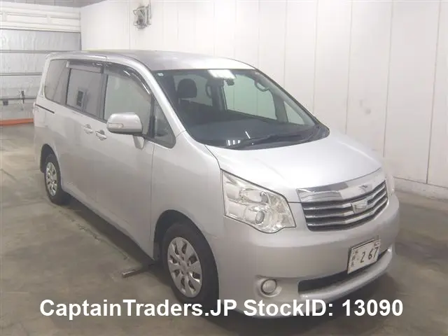 2010 Toyota Noah - photo 1 2010 Toyota Noah Silver Van for sale, Japanese used car export - photo 1 of 8 | GULJI TRADERS