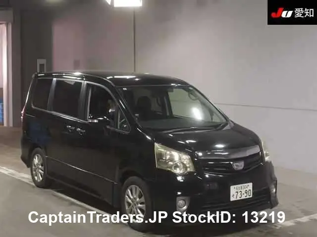 2011 Toyota Noah - photo 1 2011 Toyota Noah Black Van for sale, Japanese used car export | GULJI TRADERS