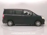2011 Toyota Noah Black Van for sale, Japanese used car export - photo 7 of 11 | GULJI TRADERS
