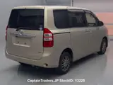 2011 Toyota Noah Goldon Van for sale, Japanese used car export - photo 3 of 13 | GULJI TRADERS