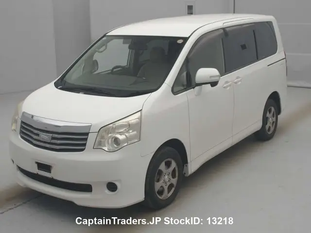 2012 Toyota Noah - photo 1 2012 Toyota Noah Pearl Van for sale, Japanese used car export | GULJI TRADERS