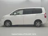 2012 Toyota Noah Pearl Van for sale, Japanese used car export - photo 6 of 13 | GULJI TRADERS