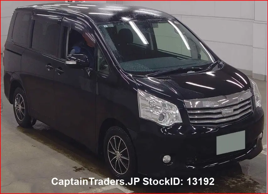2013 Toyota Noah - photo 1 2013 Toyota Noah Black Van for sale, Japanese used car export - photo 1 of 8 | GULJI TRADERS