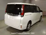 2014 Toyota Noah Pearl Van for sale, Japanese used car export - photo 3 of 13 | GULJI TRADERS