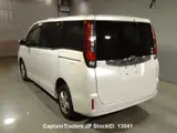 2014 Toyota Noah Pearl Van for sale, Japanese used car export - photo 5 of 13 | GULJI TRADERS