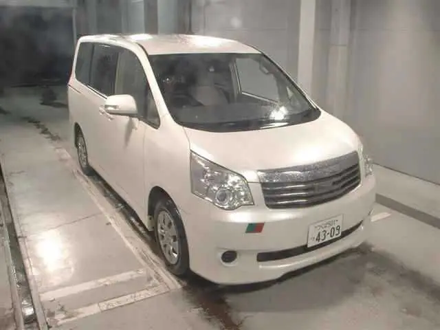 2026 Toyota Noah X - photo 1 2026 Toyota Noah X Pearl Van for sale, Japanese used car export - photo 1 of 10 | GULJI TRADERS