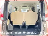 2015 Toyota Noah Hybrid Registration Year / Month 2014 / 5 Steering Right Manufacture Year / Month 2015 / 5 Seats 7 Mileage 49 Van for sale, Japanese used car export - photo 21 of 39 | GULJI TRADERS