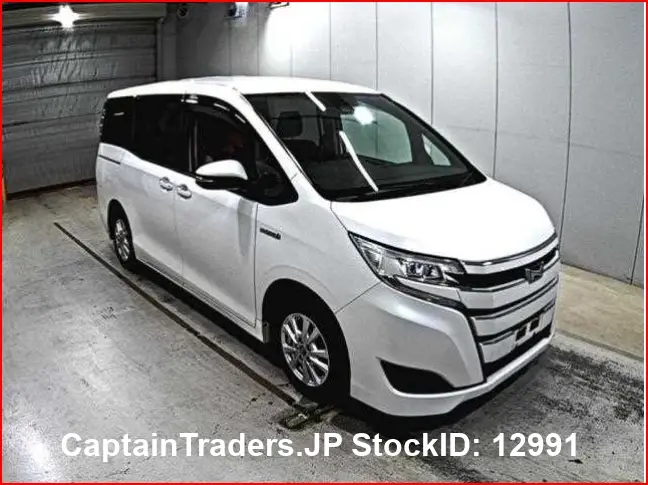 2017 Toyota Noah Hybrid Pearl white Van for sale, Japanese used car export | GULJI TRADERS