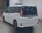 2020 Toyota Noah Push Start Special Edition Si Wxb 11 Pearl Van for sale, Japanese used car export - photo 3 of 13 | GULJI TRADERS