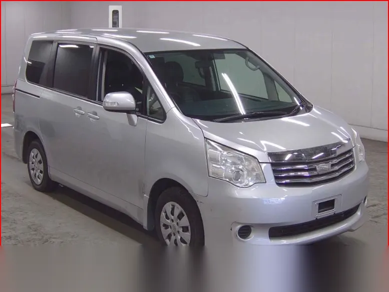 2012 Toyota Noah X Limited - photo 1 2012 Toyota Noah X Limited Silver Van for sale, Japanese used car export - photo 1 of 9 | GULJI TRADERS