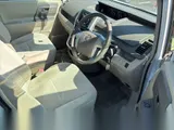 2013 Toyota Noah X Limited Pearl Van for sale, Japanese used car export - photo 6 of 9 | GULJI TRADERS