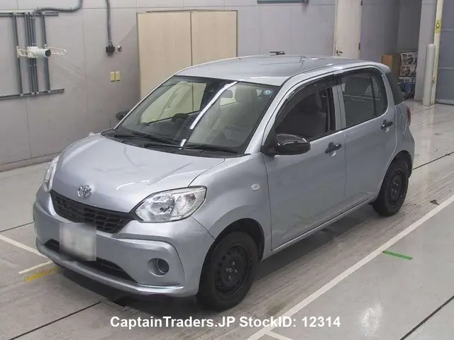 2018 Toyota Passo - photo 1 2018 Toyota Passo Silver Sedan for sale, Japanese used car export | GULJI TRADERS