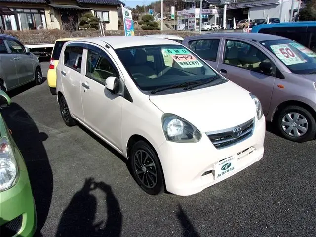 2012 Toyota Pixis Epoch 4WD GF Pink Sedan for sale, Japanese used car export - photo 1 of 7 | GULJI TRADERS