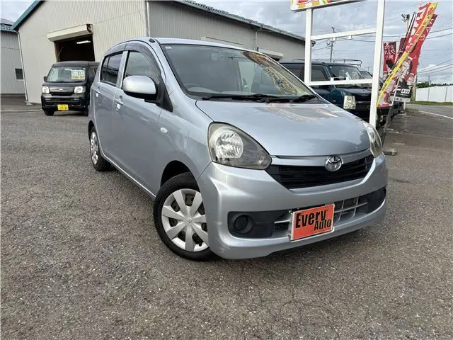2014 Toyota Pixis Epoch L★Keyless★ETC - photo 1 2014 Toyota Pixis Epoch L★Keyless★ETC Silver Sedan for sale, Japanese used car export - photo 1 of 55 | GULJI TRADERS
